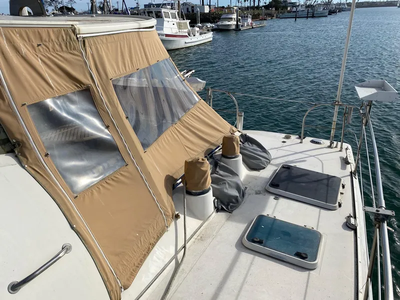 1990 Fountaine Pajot 53