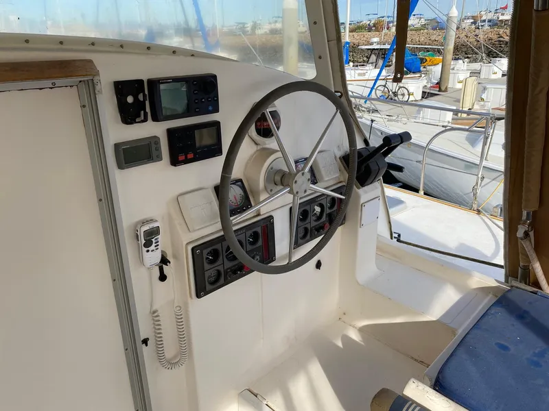 1990 Fountaine Pajot 53