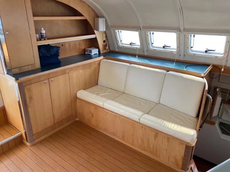 1990 Fountaine Pajot 53