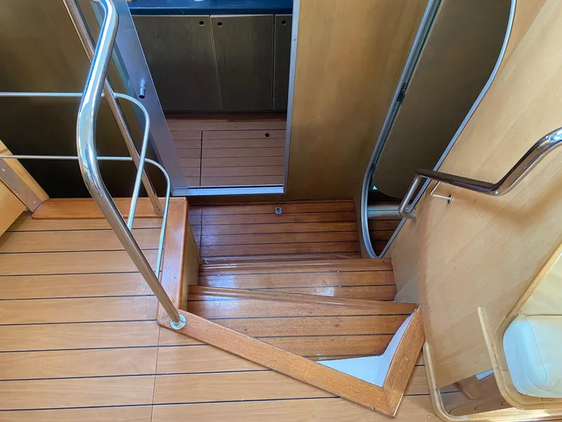 1990 Fountaine Pajot 53