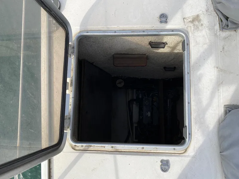 1990 Fountaine Pajot 53