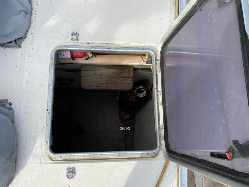 1990 Fountaine Pajot 53