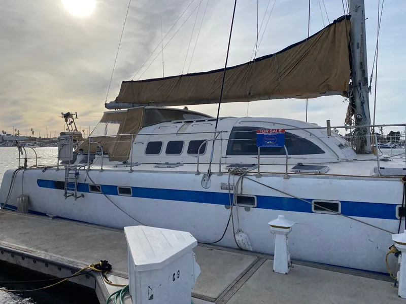 1990 Fountaine Pajot 53