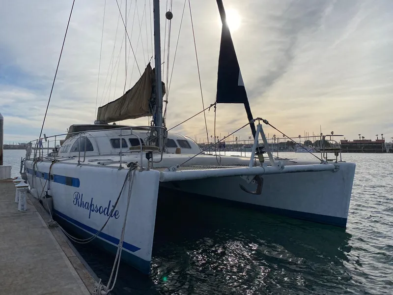 1990 Fountaine Pajot 53