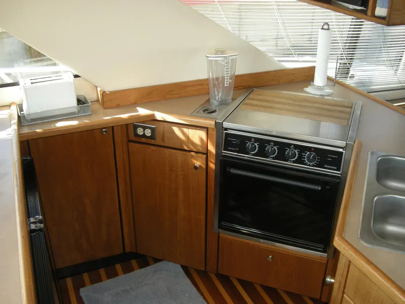 1998 Baylliner 3988
