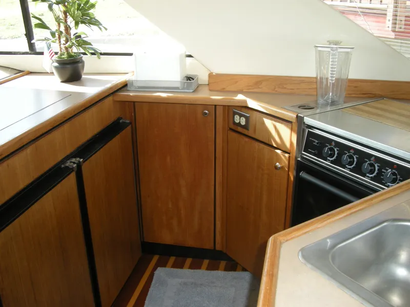 1998 Baylliner 3988