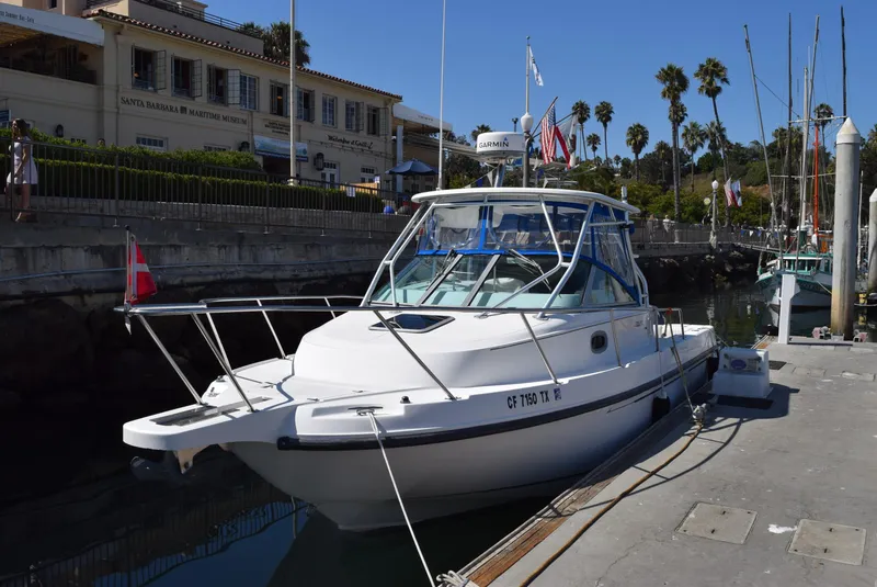 2002 Boston Whaler 275 Conquest