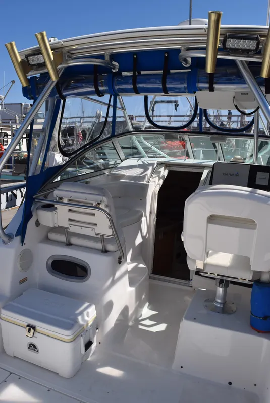 Cockpit Looking Fwd