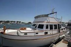 1978 Marine Trader Tri-Cabin