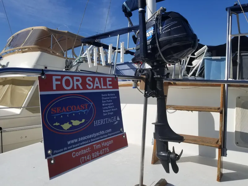1978 Marine Trader Tri-Cabin