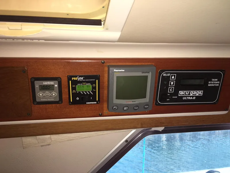 2006 Catalina Morgan 440