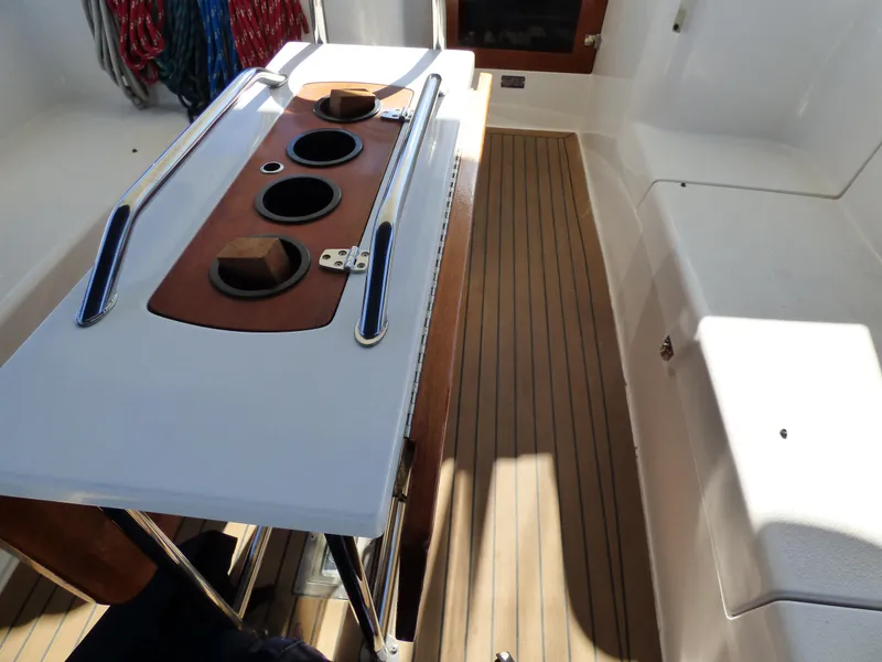 2006 Catalina Morgan 440