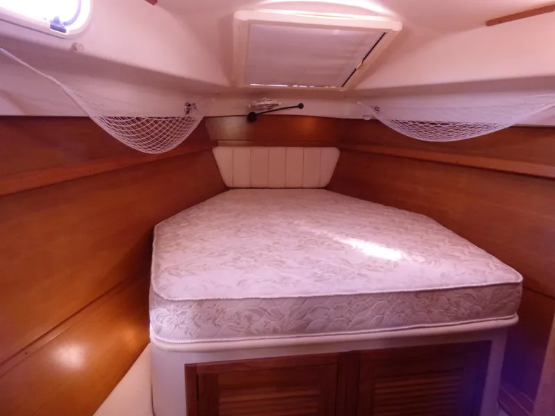 2006 Catalina Morgan 440