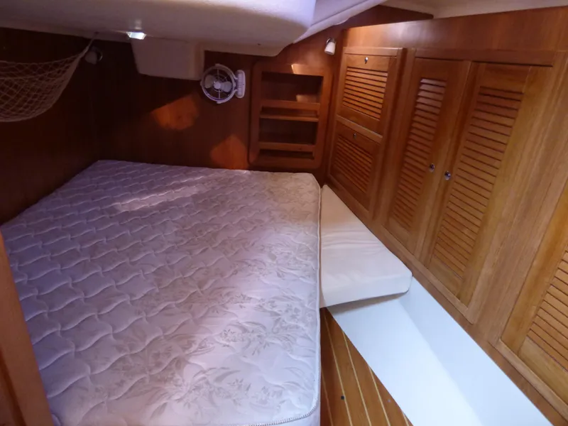 2006 Catalina Morgan 440