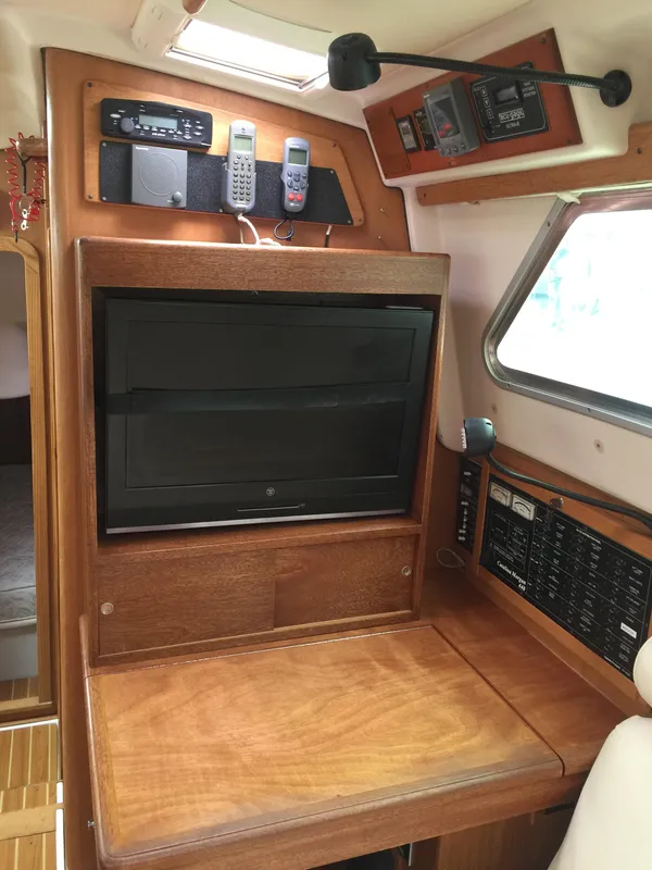 2006 Catalina Morgan 440