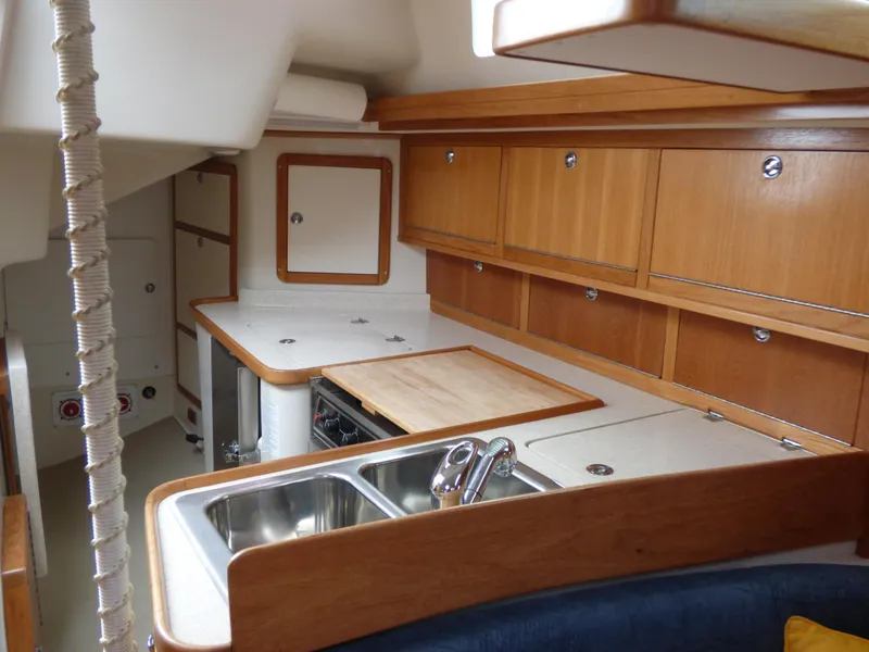 2004 Catalina 42 MkII