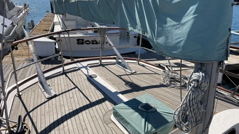 1981 Vagabond Ketch