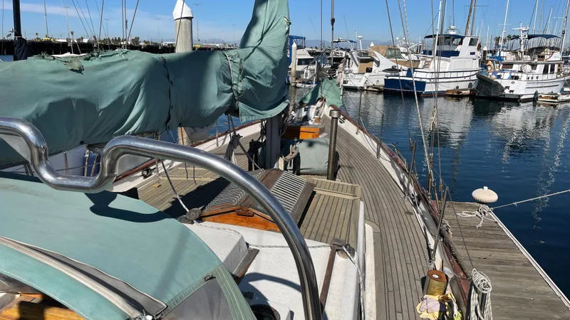 1981 Vagabond Ketch