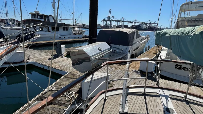 1981 Vagabond Ketch