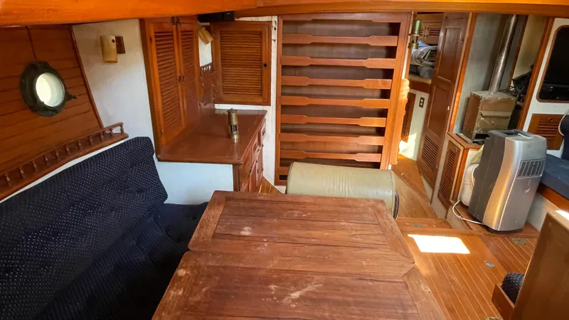 1981 Vagabond Ketch