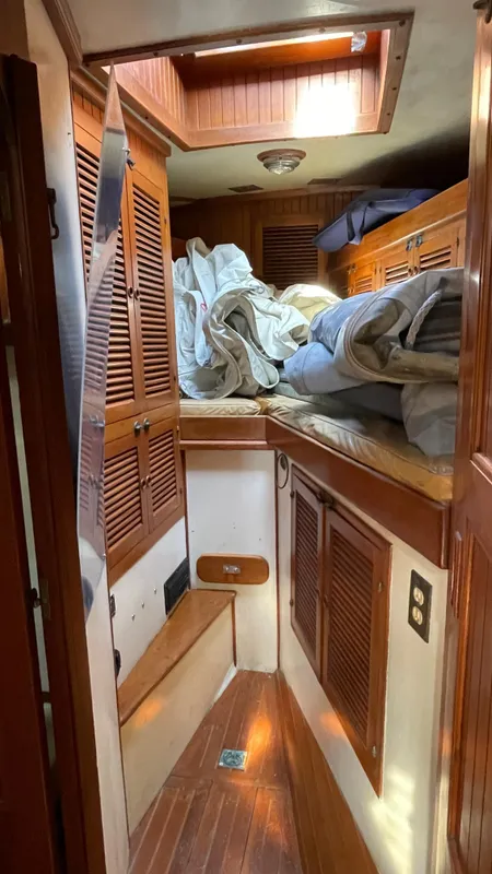 1981 Vagabond Ketch
