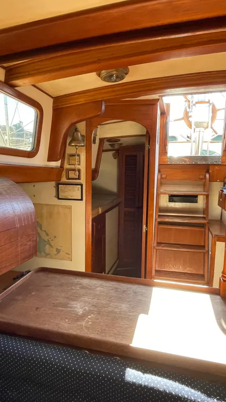 1981 Vagabond Ketch