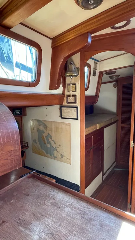 1981 Vagabond Ketch