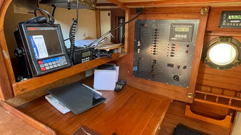 1981 Vagabond Ketch
