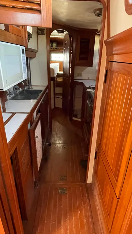 1981 Vagabond Ketch