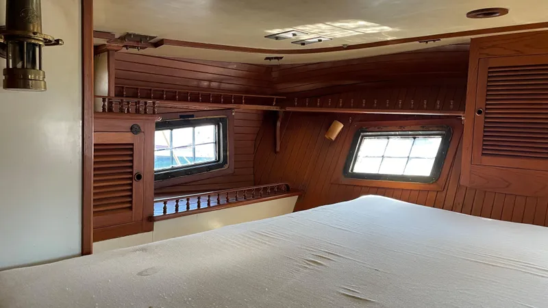 1981 Vagabond Ketch