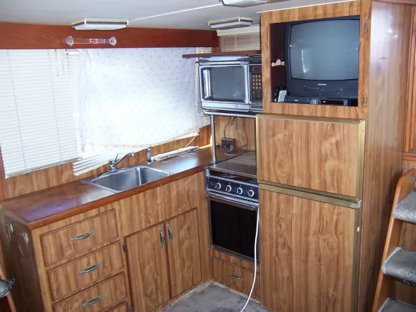 1979 Chris-Craft Corinthian