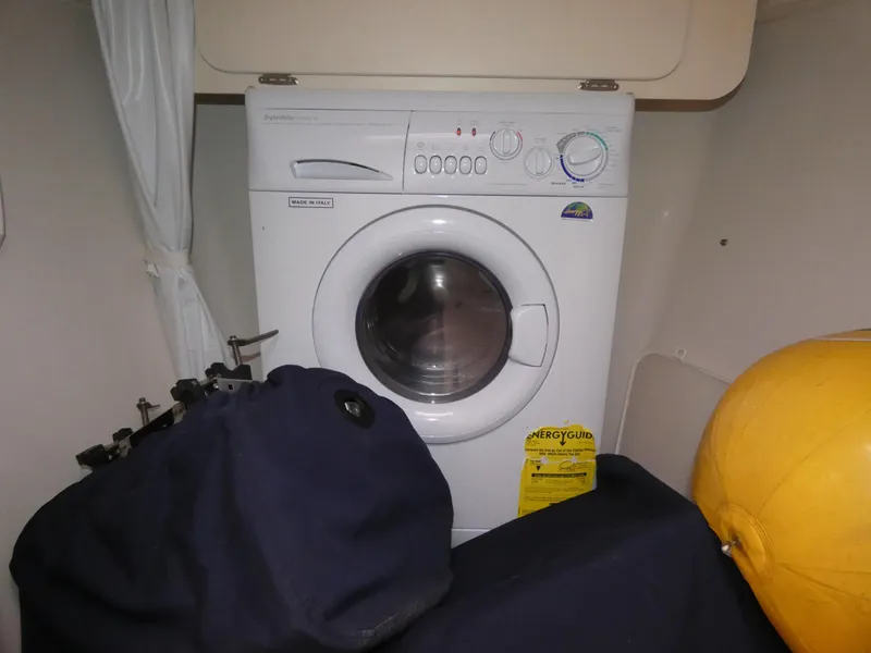 2009 Catalina 470
