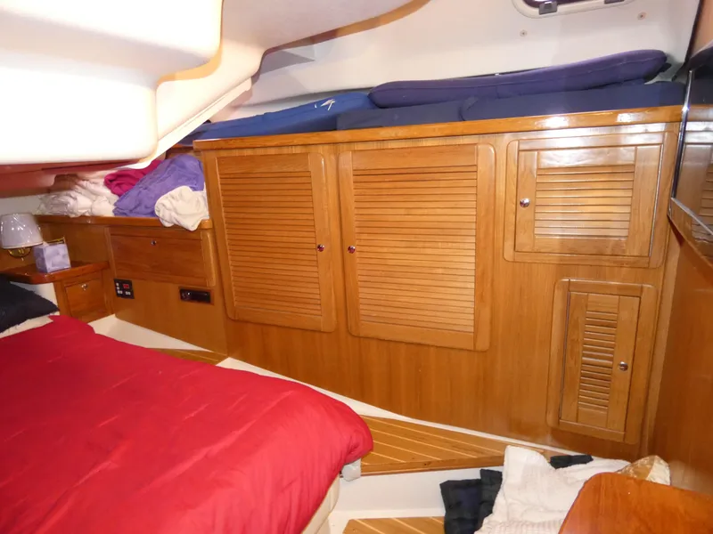 2009 Catalina 470