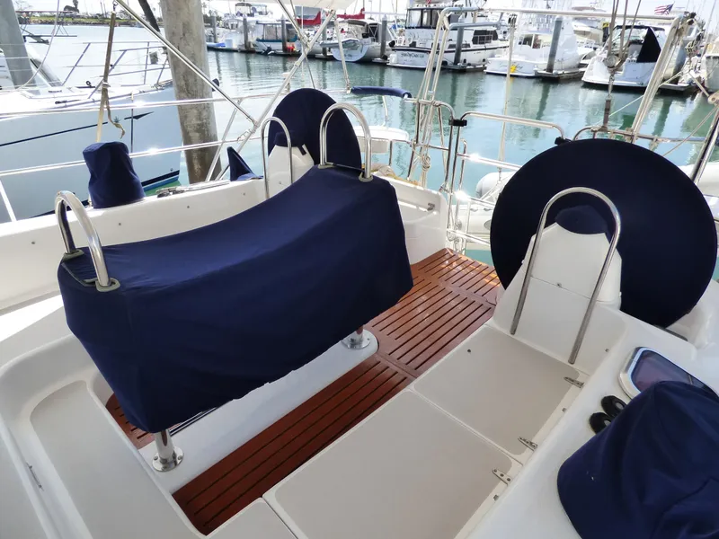 2009 Catalina 470