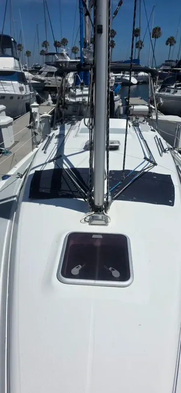 2005 Hunter 33