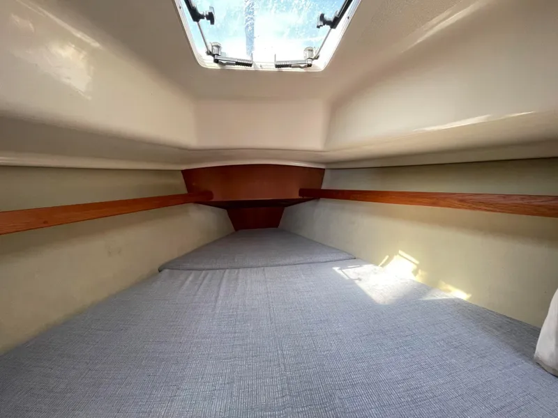 1991 Hunter 28