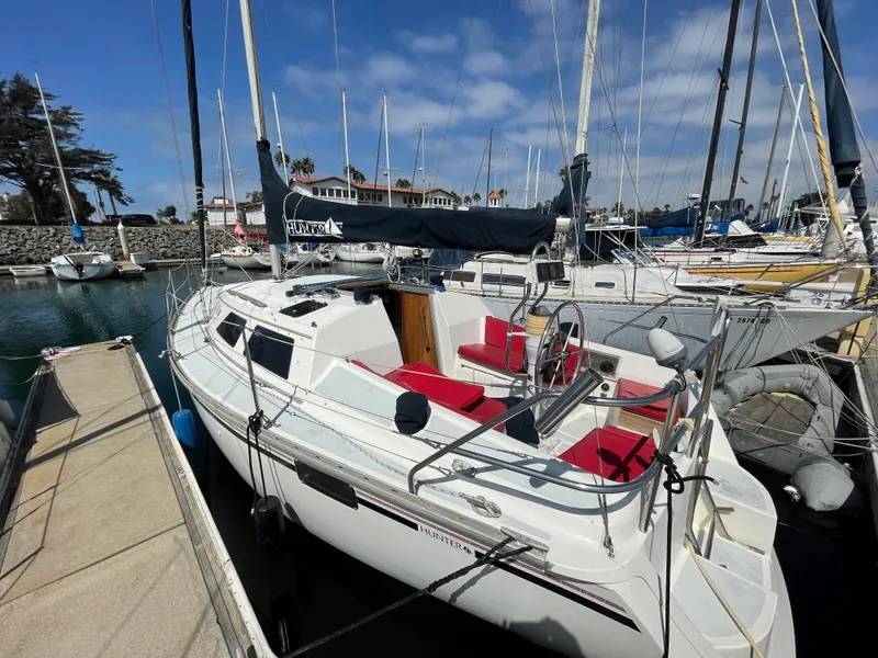 1991 Hunter 28