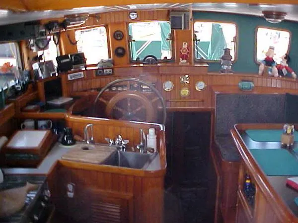 1981 Hans Christian Pilothouse