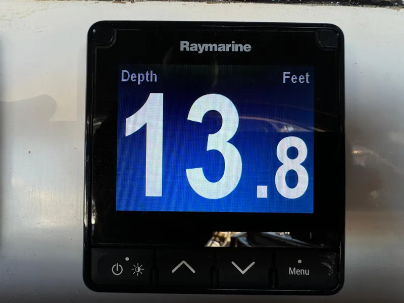 2000 Tayana Center Cockpit