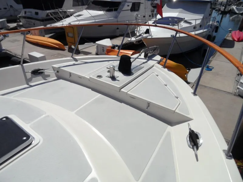 Bow with windlass