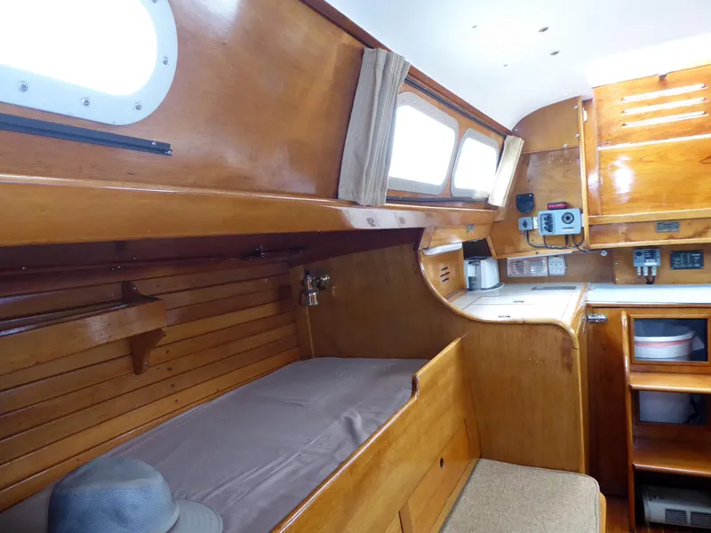 Interior starboard
