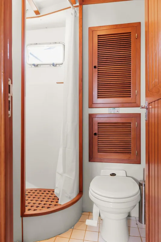 1996 Kadey-Krogen 48 Whaleback