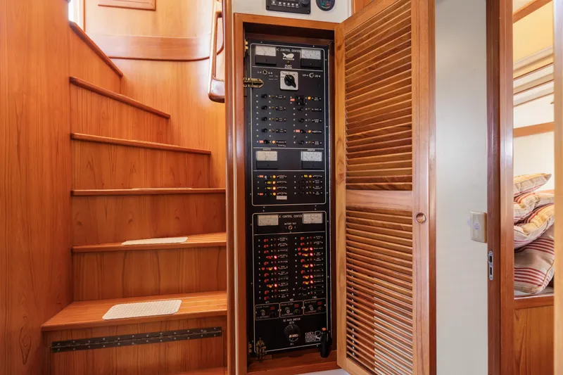 1996 Kadey-Krogen 48 Whaleback