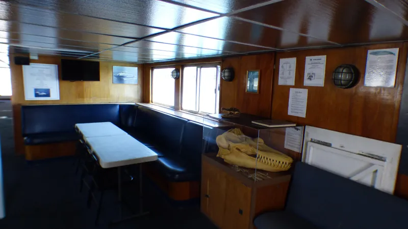 L-Shaped Bench Seating Starboard