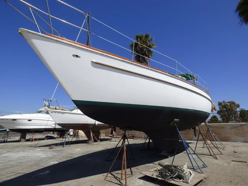 1980 Gulfstar 44 Sail (project Boat)