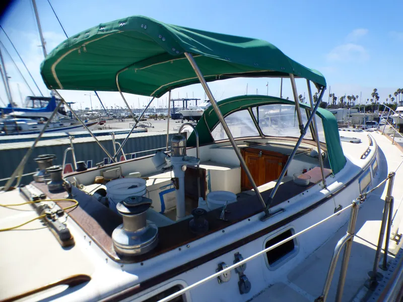 1980 Gulfstar 44 Sail (project Boat)