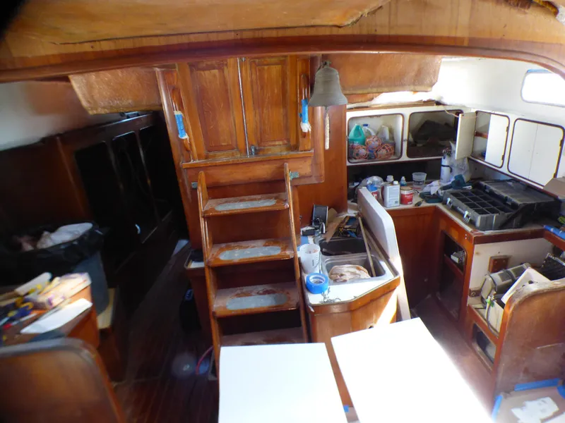 1980 Gulfstar 44 Sail (project Boat)