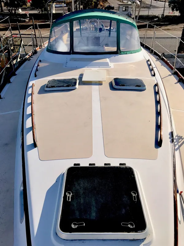 1980 Gulfstar 44 Sail (project Boat)