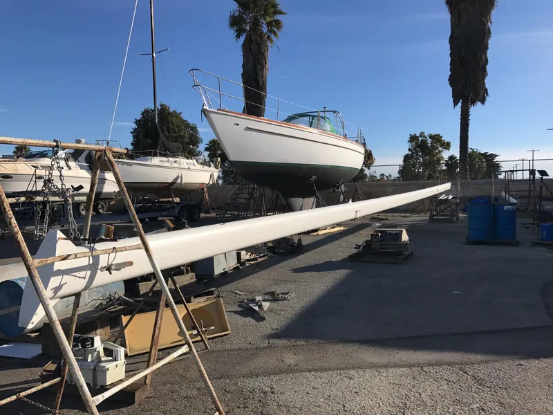 1980 Gulfstar 44 Sail (project Boat)