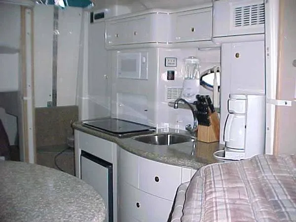 1997 Maxum 3000 SCR